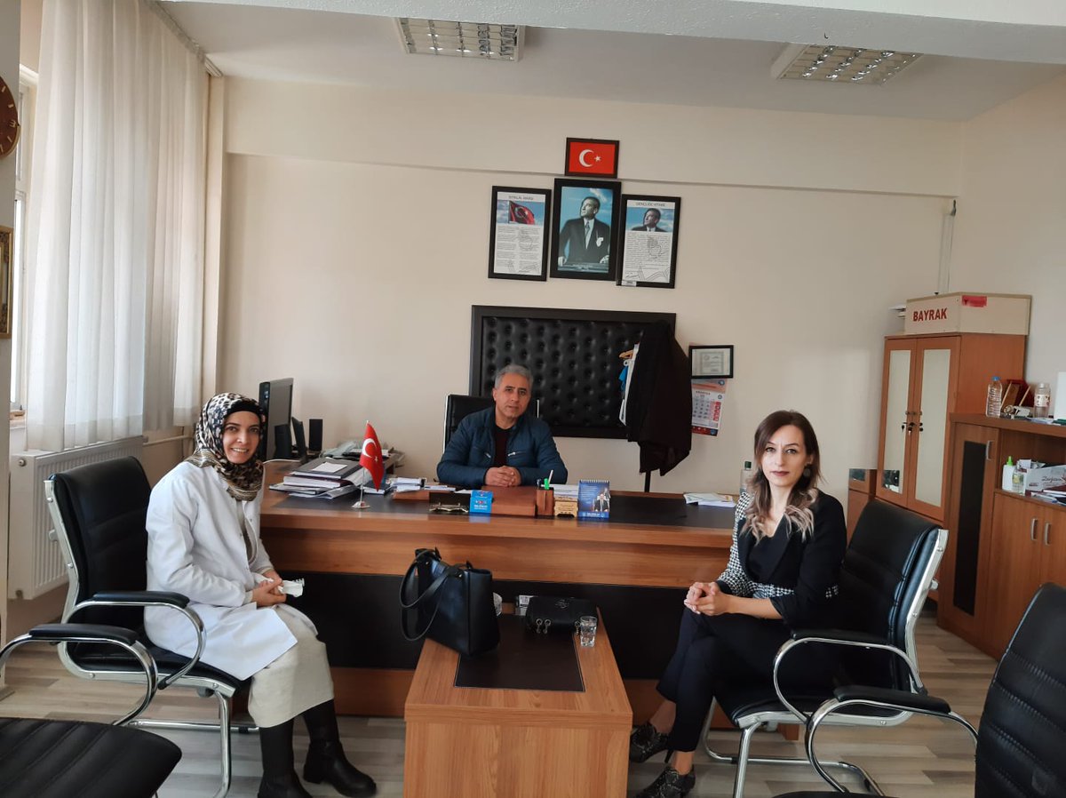 fatma55_ft's tweet photo. Günebakan Kardeş Okullar Projesi kapsamında kardeş okul Şehit Yüzbaşı Tunç Fidaner İlkokuluna ziyaret. @gokhanmurat1 @CebeciIlkokulu @mesutnay4 @OrhanDEER1 @Coskunturan05 @ahmett55557 https://t.co/KdGCyyPo6R