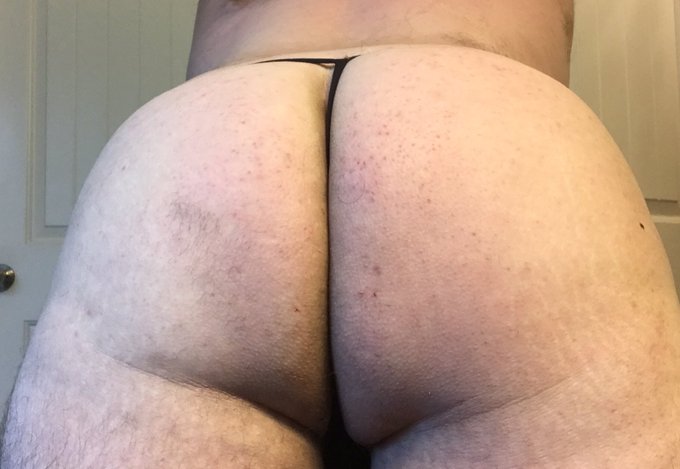Happy #HumpDay my fellow Twitter pervs! #AssWedenday https://t.co/6CPX9EXm0B<a href="/tag/humpday"class="tags">#HumpDay</a><a href="/tag/asswedenday"class="tags">#AssWedenday</a>
