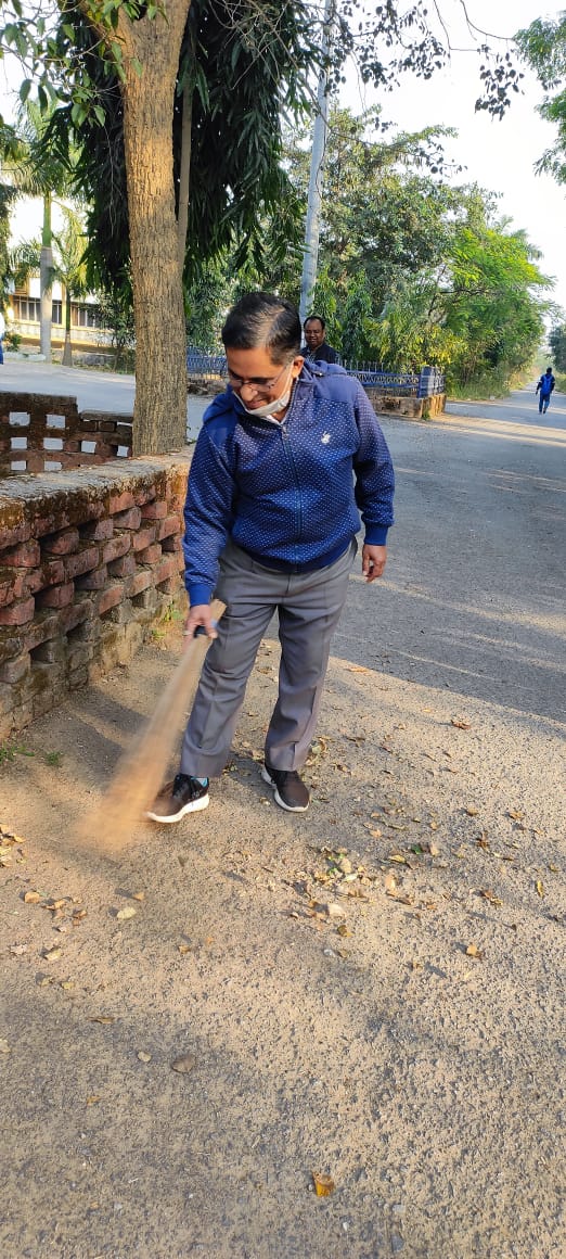 Samanta_AnandK's tweet photo. #swachhoffice@BSNL Corporate
Swachhoffice contribution by Civil Wing BSNL Jharkhand https://t.co/rRdzyZRqVm