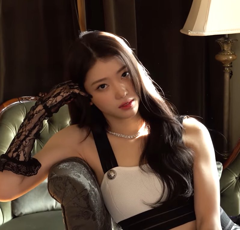 lqxiaoting's tweet image. face card never declines