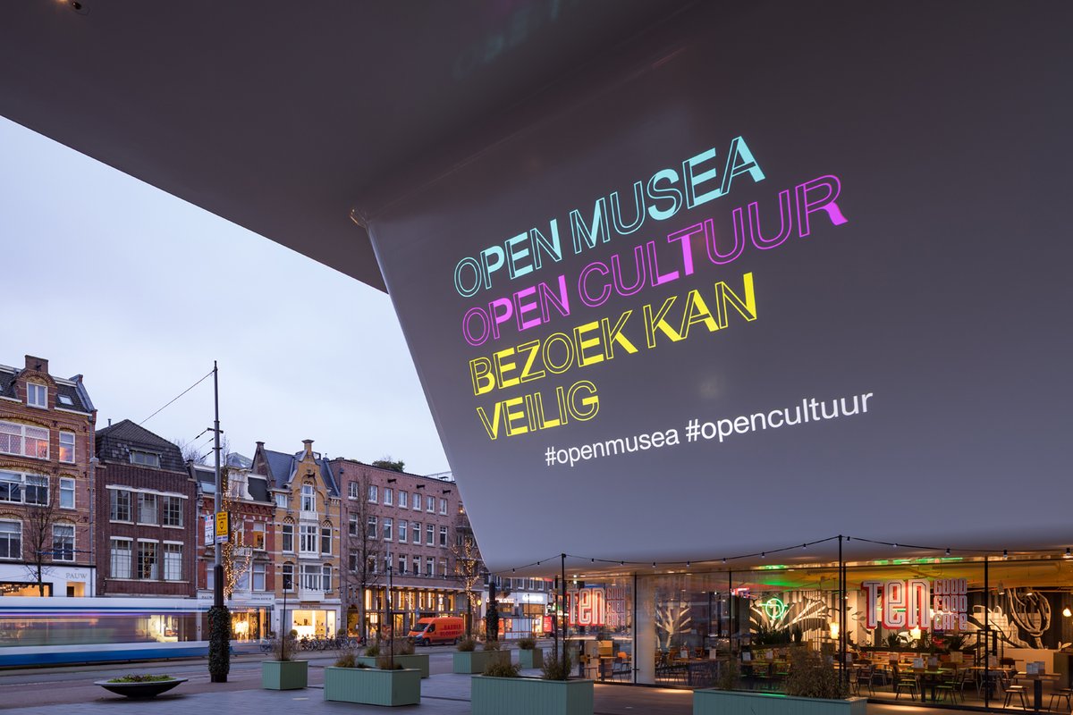 🚨 OPEN MUSEA, OPEN CULTUUR 🚨 

Vanaf vanochtend 07:45 heeft het Stedelijk een gigantische projectie op de badkuip getoond als steun voor de hele culturele sector.

Wat kun jij doen? Retweet en laat je stem horen door de petitie te tekenen: stedelijk.nl/openmusea