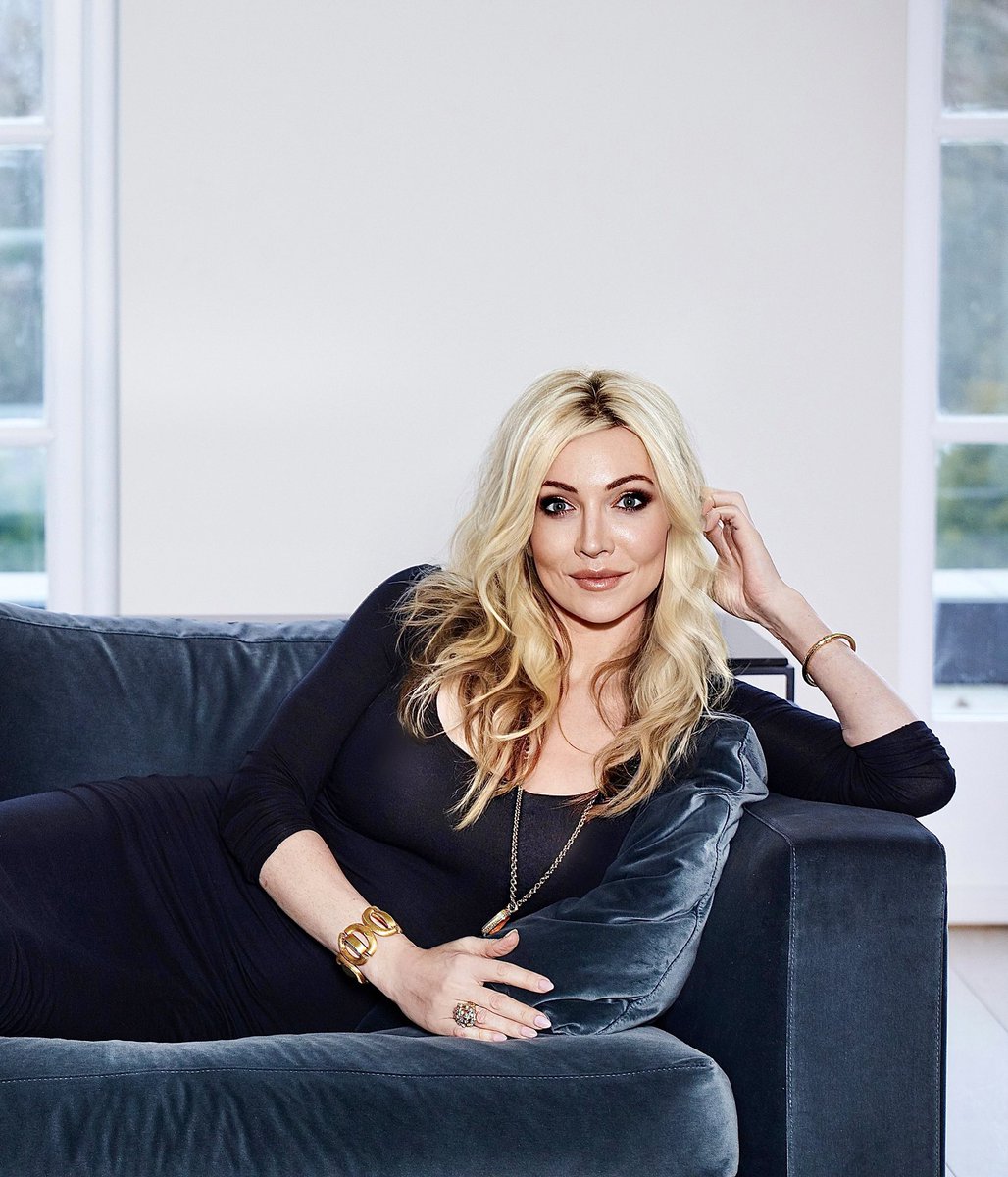 Melanie Blake tweet media