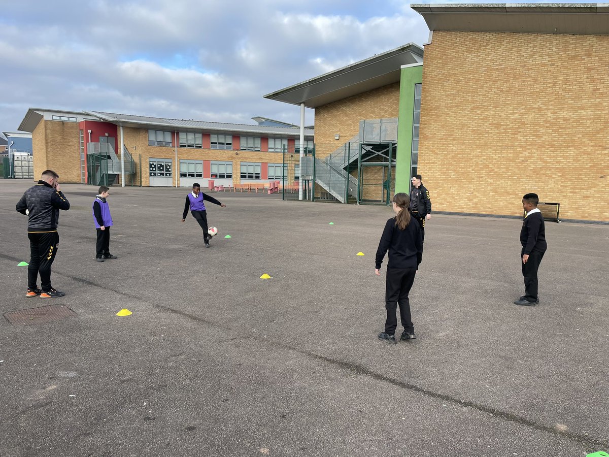 CountyCommunity's tweet photo. Great to be back at @NewportH after the Christmas break with our #TransitionProject - young people engaging well and learning new skills ⚽️ 🗣 https://t.co/3zyzOgQhcQ