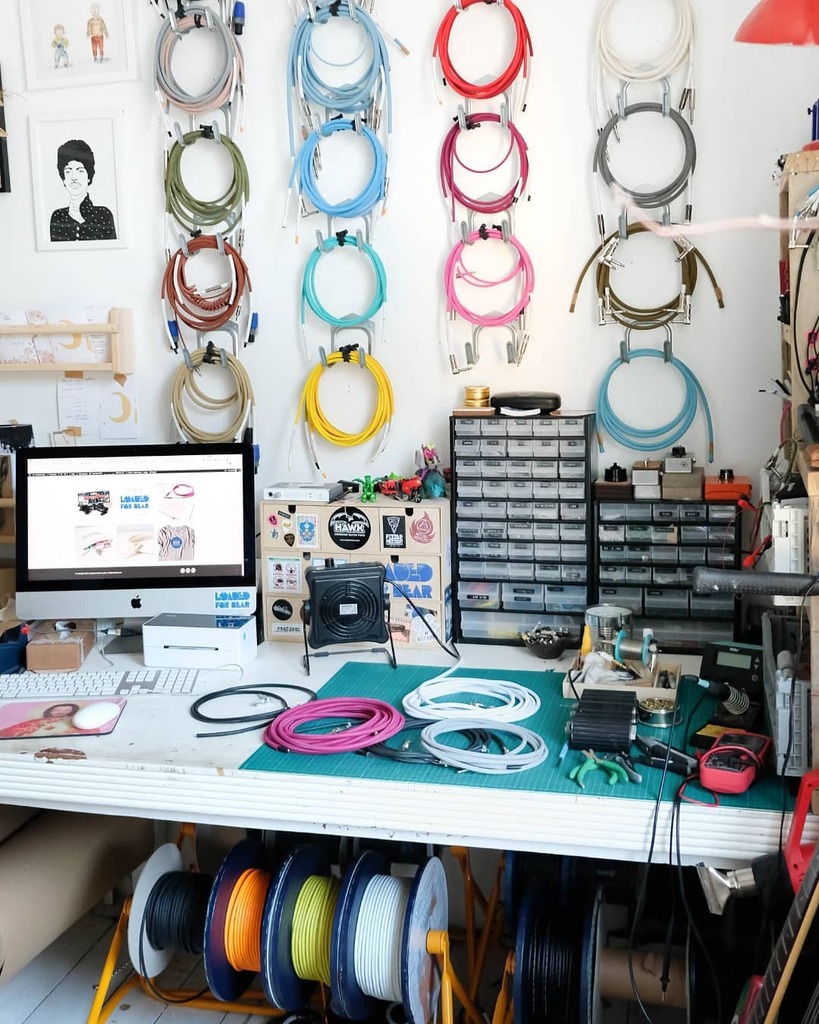 LFB_Audio's tweet photo. #workshopwednesday time!
.
Finishing up some orders this morning and then onto some research and dev for a super cool installation project we’re working on at #bobstlibrary with some really great friends. Soooo excited about this one!!! 😁
.
What are your making plans for the… https://t.co/ifsMZwu1Ye