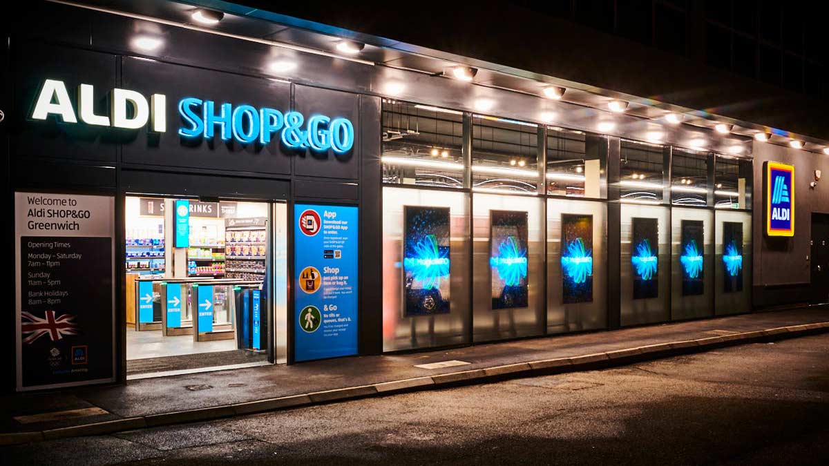 mkdirecto's tweet photo. Aldi sigue la línea de Amazon y abre su primer supermercado sin cajeros https://t.co/0wAg29jKwF https://t.co/vODxw4Wykm
