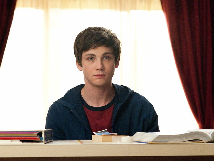 Happy 30th birthday to Logan Lerman! 