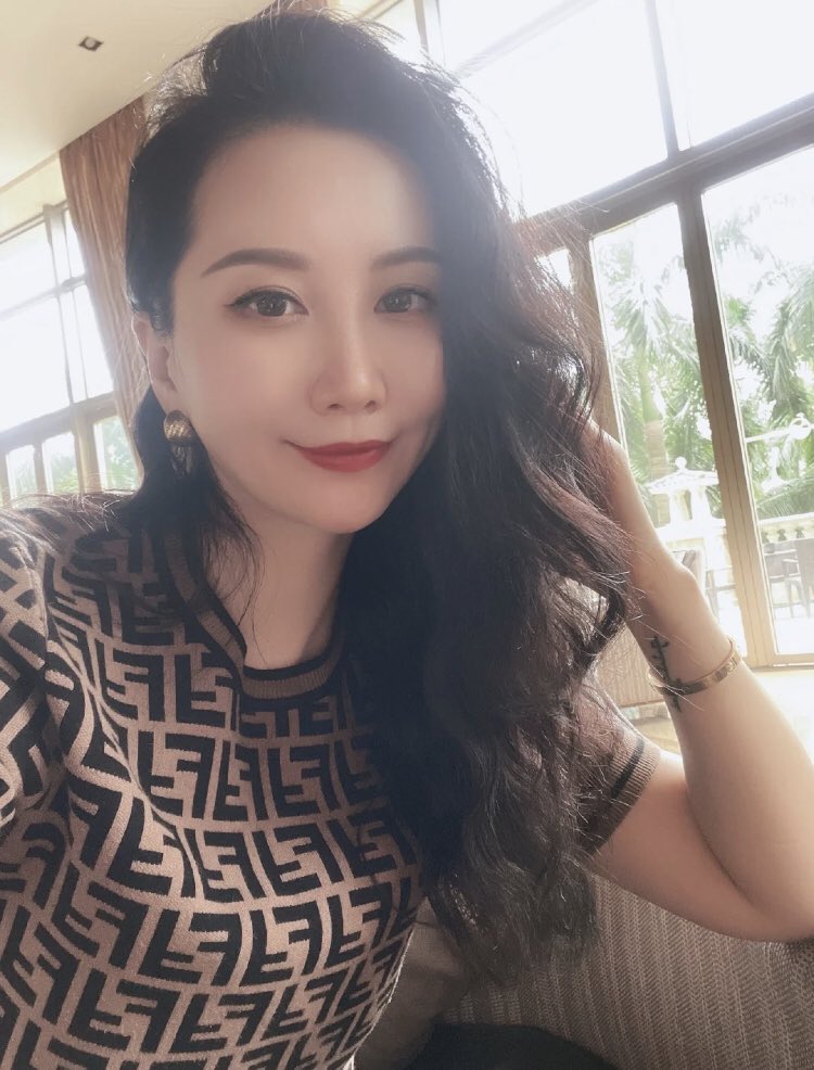 Lisa3403287's tweet photo. The New Year is coming. Where are you going to celebrate the New Year this year?

#chinese #london https://t.co/VQfBLZECI4