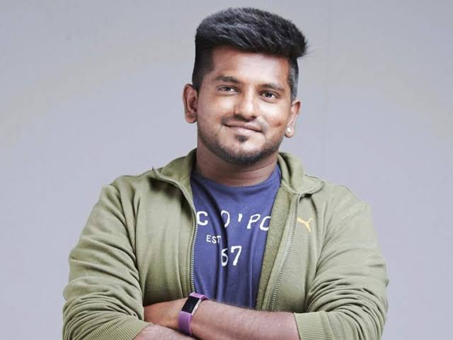 Breaking : 

@SilambarasanTR_ join @Ags_production is likely to do a film with him directed by @Dir_Ashwath of #OhMyKadavule fame 

#SilambarasanTR