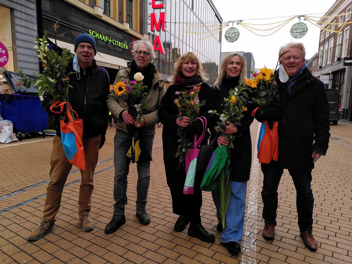 Iedereen enthousiast in de Herenstraat! #actiebloem