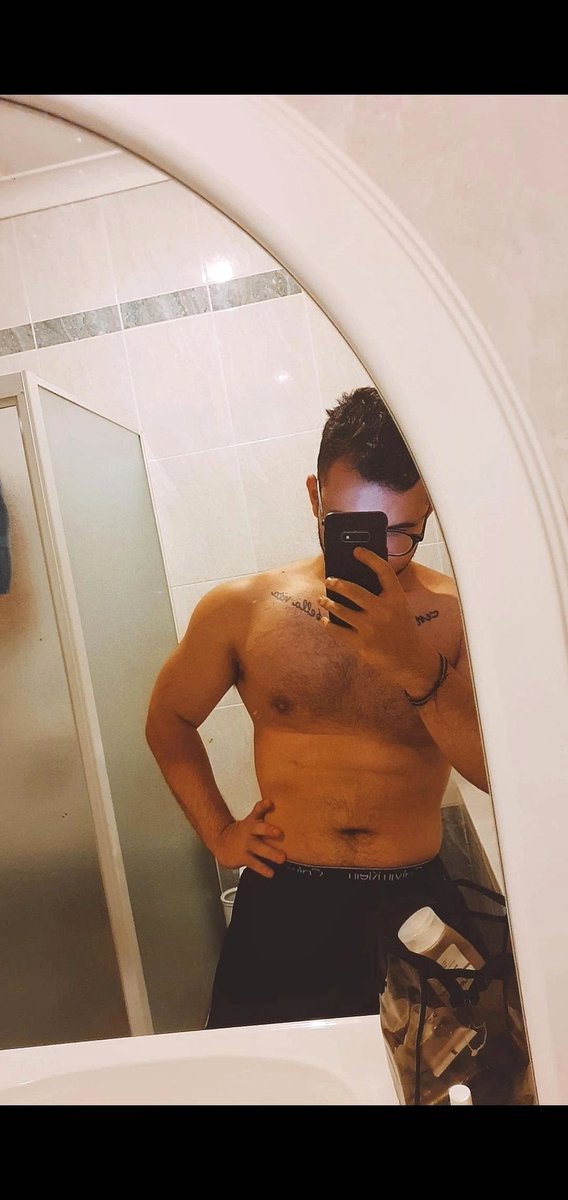 sassystephen1's tweet photo. Like so many I gained so much weight in lockdown. I mean it felt great to eat what I wanted, not work out and sit at my computer all day drinking but I was unhealthily overweight and I've now lost 14 kg in about 12 weeks. Commitment is key. https://t.co/UxBBsrkllN