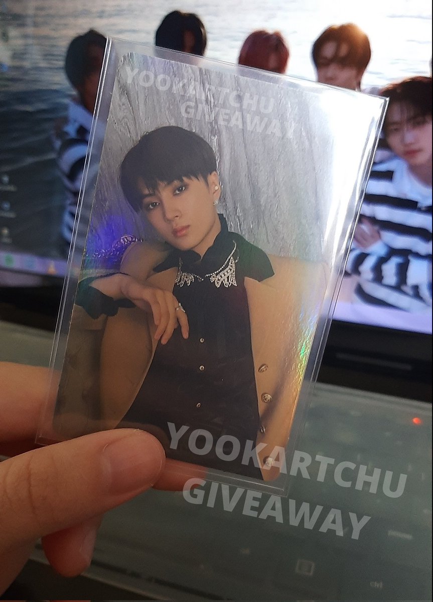 yookartchu's tweet photo. ‼️GIVEAWAY‼️

One winner of JAY SCYLLA HOLO

Mechanics:
- Follow me
- Like AND RT this tweet AND my pinned tweet
- Tag 3 moots
- PROPERLY stream Blessed-Cursed MV
- Reply proofs below

* Ends once I sold all my D:D bentables
* Winner will be chosen via Twitter Picker

Good luck! https://t.co/hp74KJyVHM