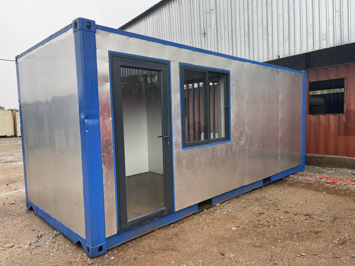 Structures_ZA's tweet photo. We are currently manufacturing these units for resellers of gas products, the unit has a POS & Gas Storage facility. Visit our website, leave your details so we can give you a quotation on your requirements. #containerstructures #containerdesign #customization #townshipeconomy https://t.co/XInhlOapjd