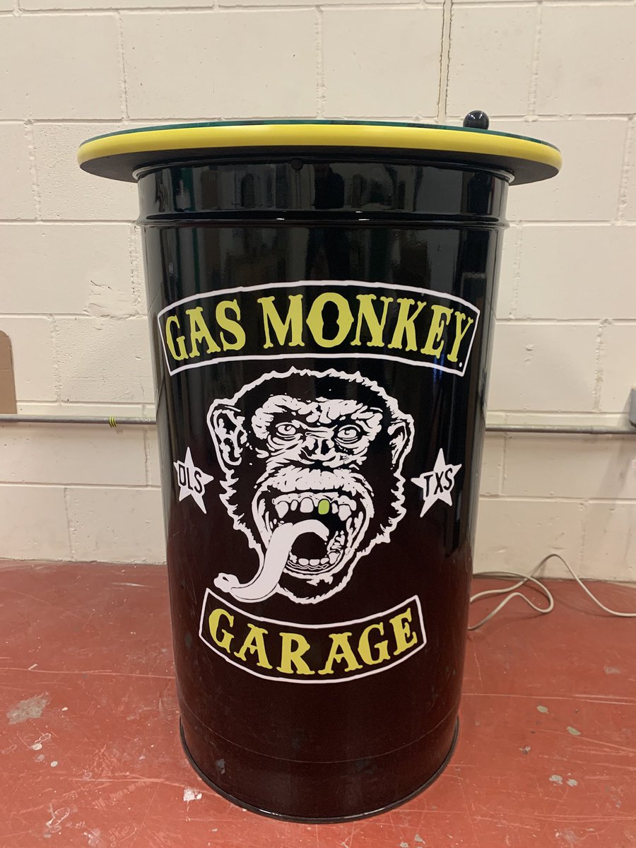 xbmc_tv's tweet photo. If you’re in the #YORKSHIRE area and are looking for an #arcade machine to finish off your #pubshed, #homebar or #mancave we’ve got this fella for sale on eBay. Collection from the #barnsley area #RETROGAMING https://t.co/W3RiWL2GKM https://t.co/NjecREJ1Qb