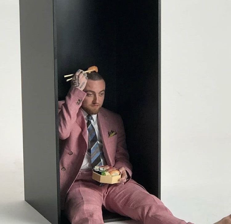 effortlesslyxag's tweet image. happy birthday mac !! &amp;lt;3