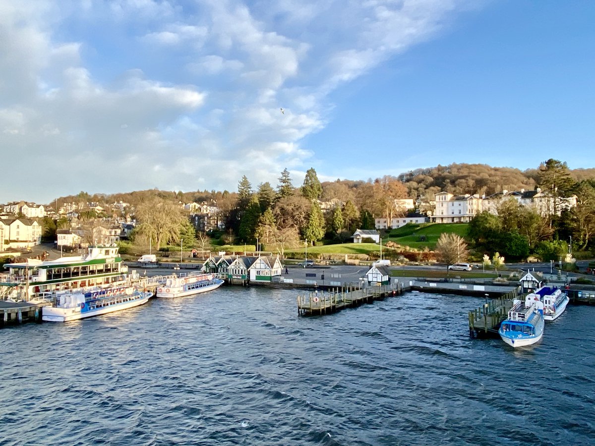 Momoguru_NFT's tweet photo. If you fancy exhibiting at our Lakeview Comics Marketplace at #LICAF2022 in the beautiful lakeside location of Bowness-on-Windermere… applications are now open! Please find out more #ComicArt #LakeDistrict #Cumbria
https://t.co/z63pBIPHcu https://t.co/sYewkhzWEJ