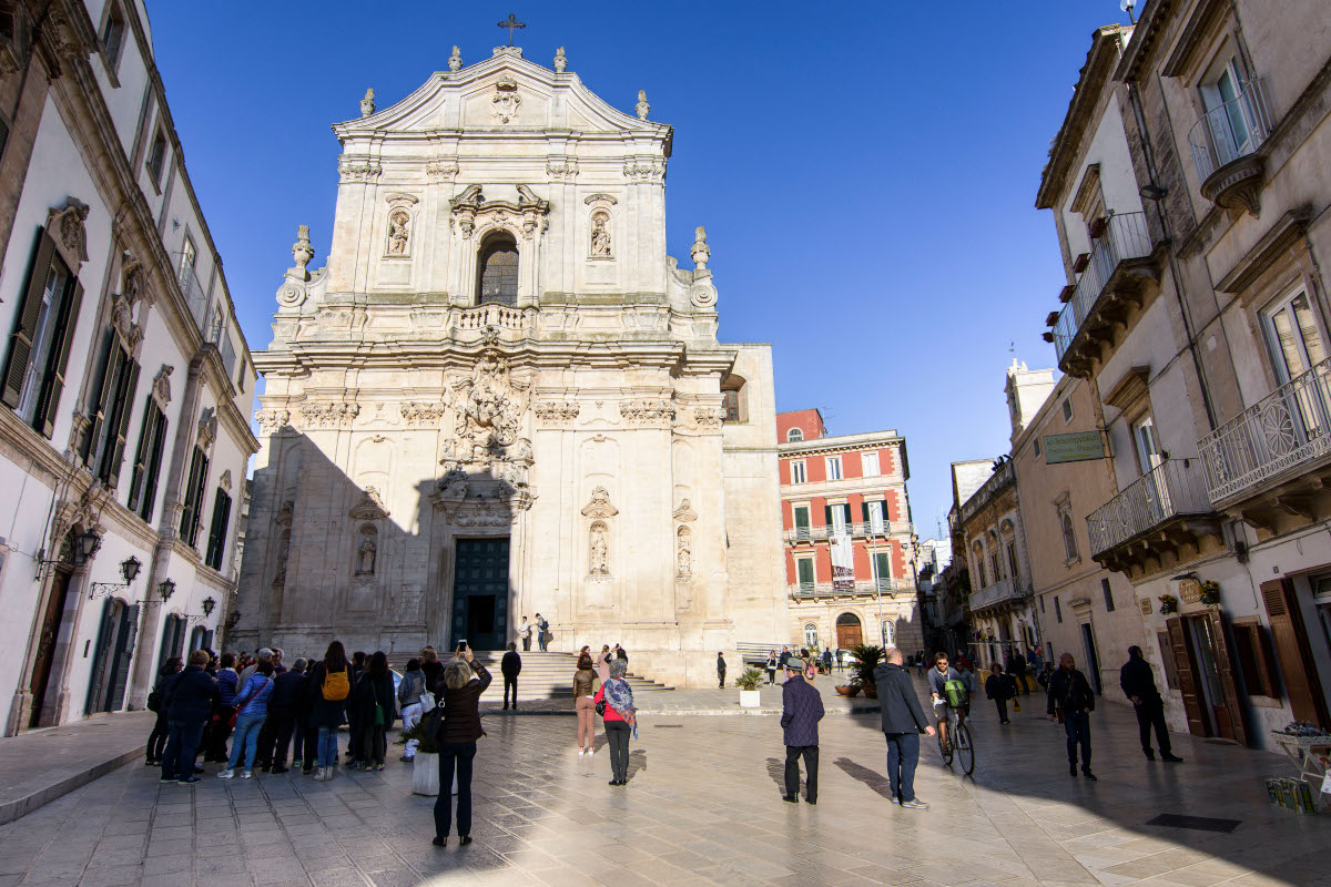 visitmartina's tweet photo. 🔶TREKKING URBANO 
📅22 GENNAIO
⏰17.00 - 19.30 
💶10 euro (5 euro da 6 a 10 anni)

🔶IL CAMMINO DELLE SETTE CHIESE 
📅30 GENNAIO 
⏰10.00 - 13.00 
💶10 euro (5 euro da 6 a 10 anni)
📞PRENOTAZIONE: 3665999514 (Pietro) oppure https://t.co/jQWcaCprCl https://t.co/DE2gL9NMr5