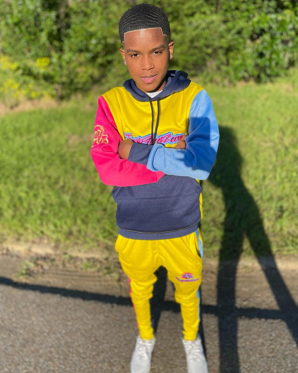 ModestyGh18's tweet photo. https://t.co/vfa37YFyE2