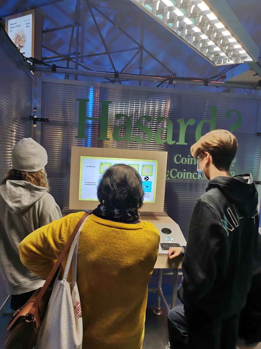 SamiaHarir's tweet photo. Ce matin au @QuaiDesSavoirs 1er grpe test  dans #ExpoEspritCritique avec des élèves du lycée St Sernin. On réajuste nos offres de médiation #conception par l'usage 😊 #evaluation #Observations #entretiens poke @MarleneStricot https://t.co/a0DHpLXpCf