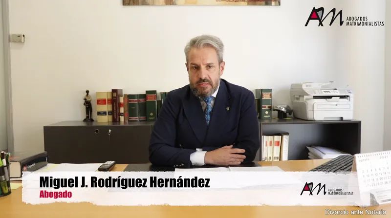 abogmatrimonial's tweet photo. 🎥 Miguel J. Rguez nos explica en qué consiste el #DivorcioAnteNotario, como una vía más sencilla, rápida y en muchas ocasiones más económica que la judicial.

Nuestro abogado te explica cuáles son sus #requisitos y cómo se desarrolla el procedimiento 👉 https://t.co/oHVCfhw6HJ https://t.co/sRBu9PDYNg