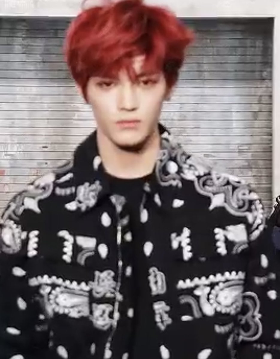 Limitless_Tyong's tweet photo. Taeyong 2018         Taeyong 2022 https://t.co/M62j03Wnvv
