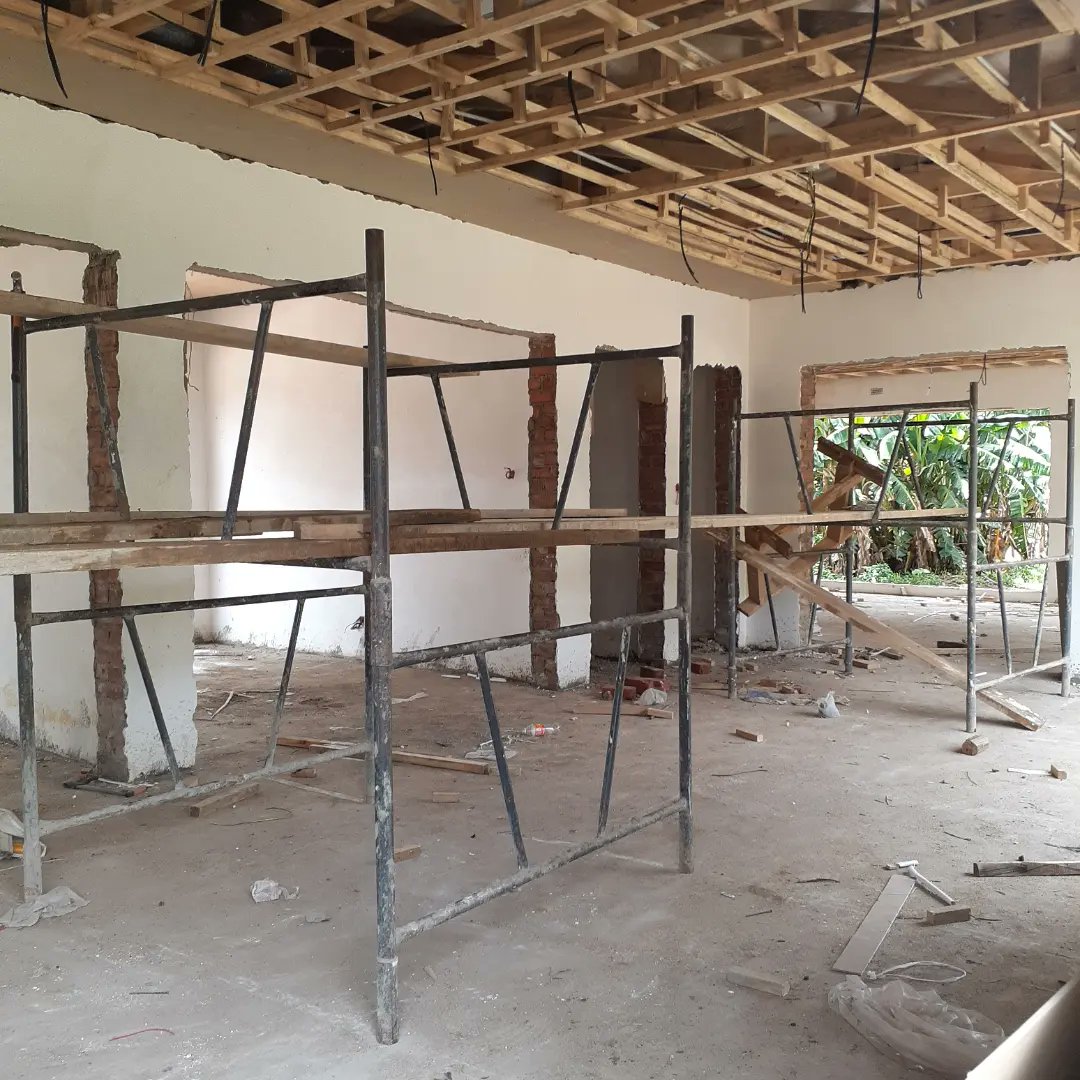 brobondoC's tweet photo. Construction of new offices at Munangati and Associates.
 Come through with all construction work as we deliver the best and durable work. 
Call us today for a free quotation on +263 713131832 or +263717017379.

#Construction #Development #properties #equipment #COVID19 #stands https://t.co/32e2Q34d31