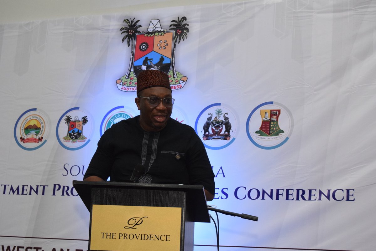 DAWNCommission's tweet photo. SOUTHWEST INVESTMENT PROMOTION AGENCY WORKSHOP 2022
The Governor of Lagos State, Mr. @jidesanwoolu, represented by the Commissioner for Economic Planning & Budget, Mr. @egubesam , giving the Opening Remarks
#dawncommission
#southwestnigeria
#swipa1
#ipa1 https://t.co/AX10VnDbKm