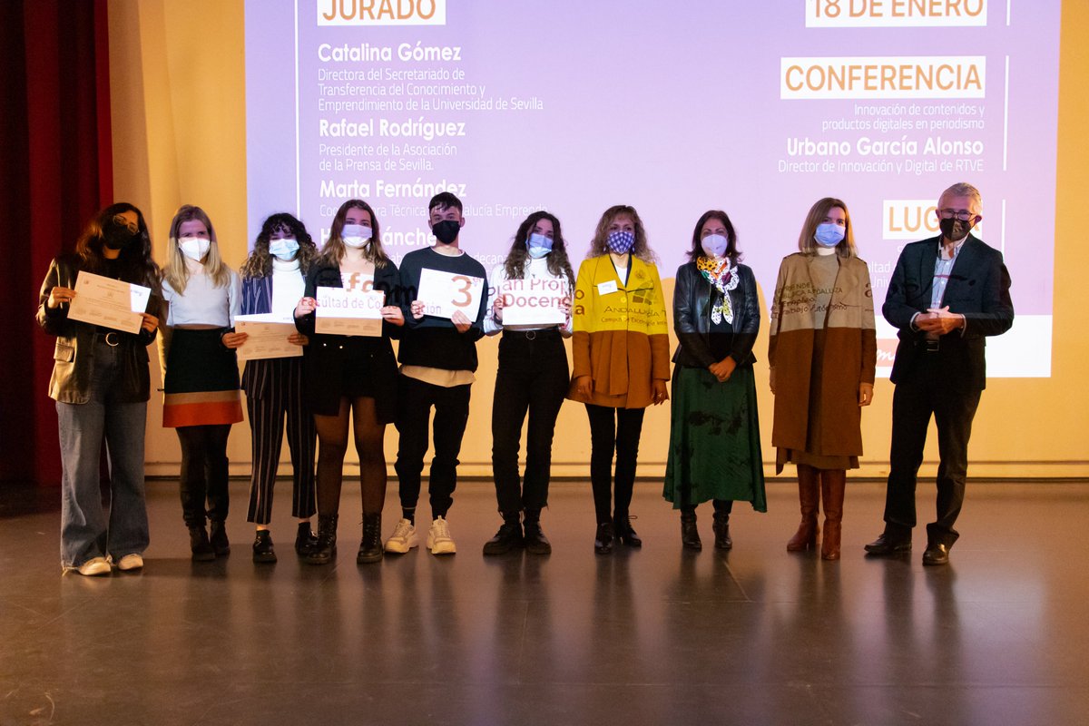 Felicidades <a href="/CallandoBocasOf/">Callando Bocas</a> <a href="/Ayudatesevilla/">¡AYÚDATE!</a> <a href="/fenomen0lectura/">FENÓMENO LECTURA</a> @familiayourhome <a href="/TodesDiario/">Todes Diario</a>
y a <a href="/SIESPcercadeti/">SIESP cerca de ti</a> <a href="/estu_infoSEV/">EsTu-INFO SEVILLA</a> <a href="/Uniboard_/">Uniboard</a> <a href="/neroninternat/">neroninternational</a> <a href="/PortavozUS/">Portavoz</a> @AccionAndalucia <a href="/vennature/">Vennature</a> <a href="/discotecapp/">DiscotecApp</a> <a href="/ComceEducacion/">Comcé</a> <a href="/EscuelasDFutbol/">Escuelas de Futbol</a> <a href="/QueerUniversumT/">QUEER UNIVERSUM</a> por las distinciones.