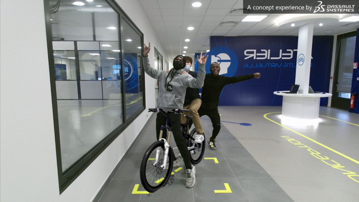 bikEpic3DS's tweet photo. I tried a bike in #AugmentedReality during the experiential track at #CampusFab. Come and try this #3DCustomization #3DEXPERIENCE and learn how #IndustrieDuFutur bridges experience and on-demand manufacturing. A #ConceptExperience by @3DSfrance's #3DEXPERIENCELab https://t.co/qvtVaPfniV