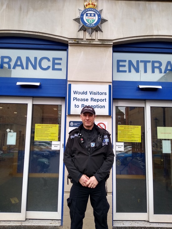 leicspolice's tweet photo. What is neighbourhood policing really like?

@LPCityCentre's PC Karl Turner and @LP_Rutland's Sergeant Paul Kear give us an insight into a typical day in their life...

👮👮👉 https://t.co/NJ7ExYqksS

#InYourCommunity https://t.co/y89HR7qw6q