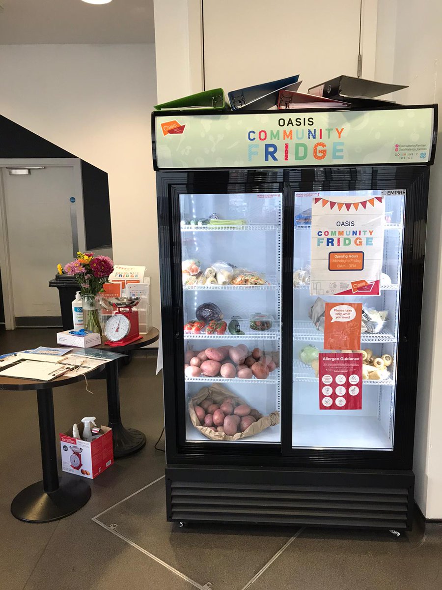 OasisHealthSE1's tweet photo. Thanks @coopuk #LowerMarsh &amp; @uni_lore  for supporting @OasisWaterloo #CommunityFridge with #fresh #healthy #surplus #food. @Oasis_UK @hubbubUK @WeAreWaterlooUK https://t.co/2WJ1u7W0LZ