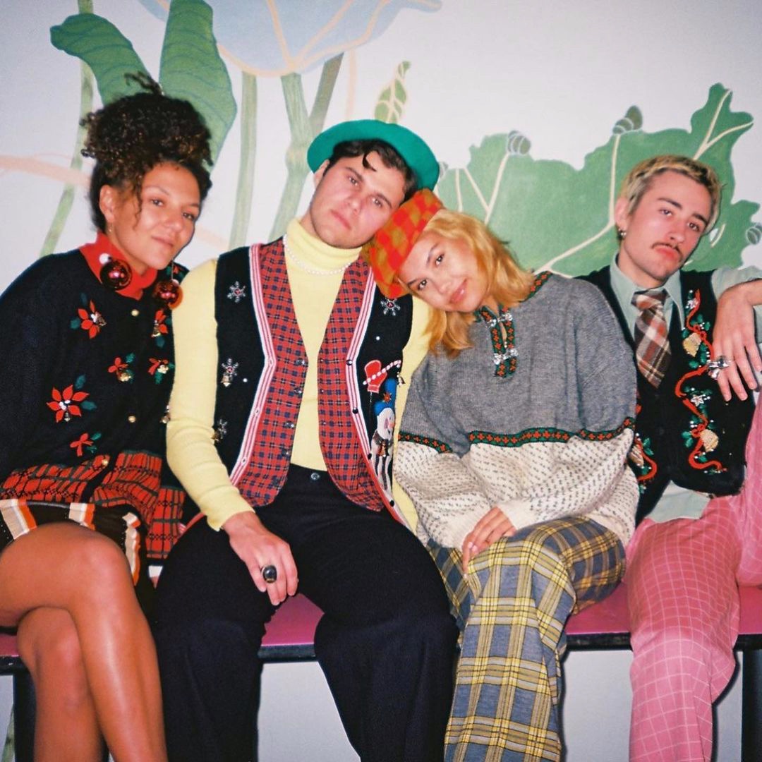 Pre-loved clothes are waiting for you at @BeyondRetroUK's new store on Argylll Street 👗 Upgrade your wardrobe and take sustainable choices into 2022.