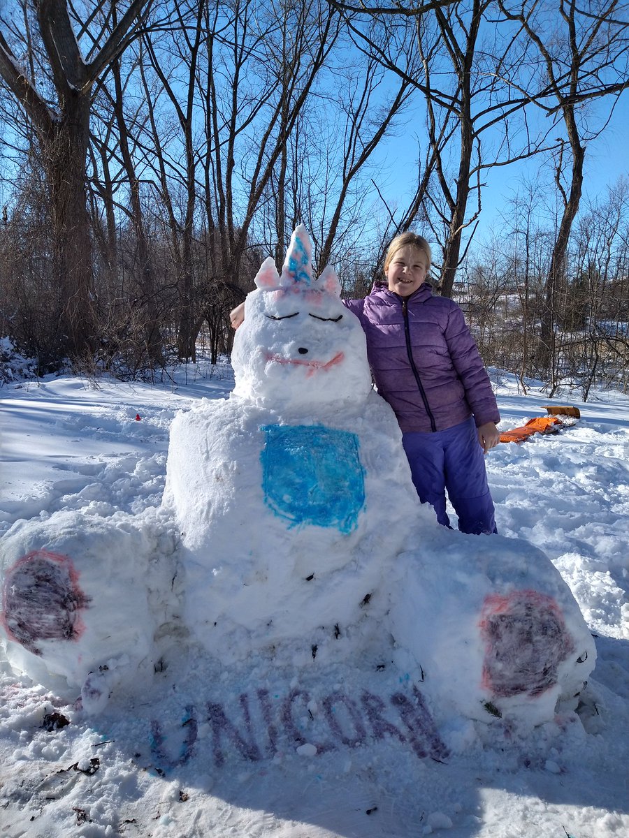 WendyMillsTV's tweet image. Fun in the snow! Get outside and sculpt something out of snow— you could win some fun prizes for your design. Perinton Recreation &amp;amp; Parks is holding its 2nd Annual Snow Sculpting Building Contest now-Feb 28. #familyfun @SPECNews1ROC #fairport #snow 📷:@PerintonRec