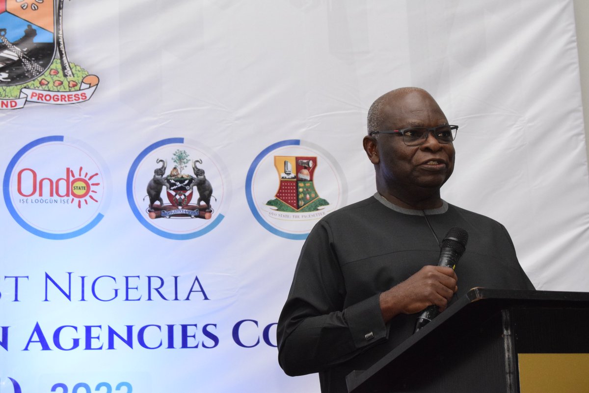 DAWNCommission's tweet photo. SOUTHWEST INVESTMENT PROMOTION AGENCY WORKSHOP 2022
The Chairman, Odu'a Investment Company, Dr. Segun AINA, delivering the KEYNOTE ADDRESS
#dawncommission
#southwestnigeria
#swipa1
#ipa1 https://t.co/KjWwDIVfvm