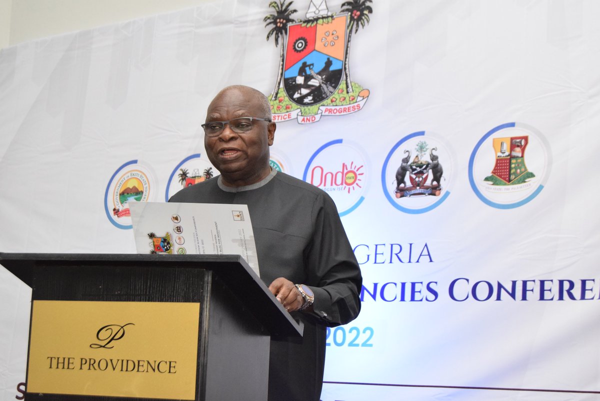 DAWNCommission's tweet photo. SOUTHWEST INVESTMENT PROMOTION AGENCY WORKSHOP 2022
The Chairman, Odu'a Investment Company, Dr. Segun AINA, delivering the KEYNOTE ADDRESS
#dawncommission
#southwestnigeria
#swipa1
#ipa1 https://t.co/KjWwDIVfvm