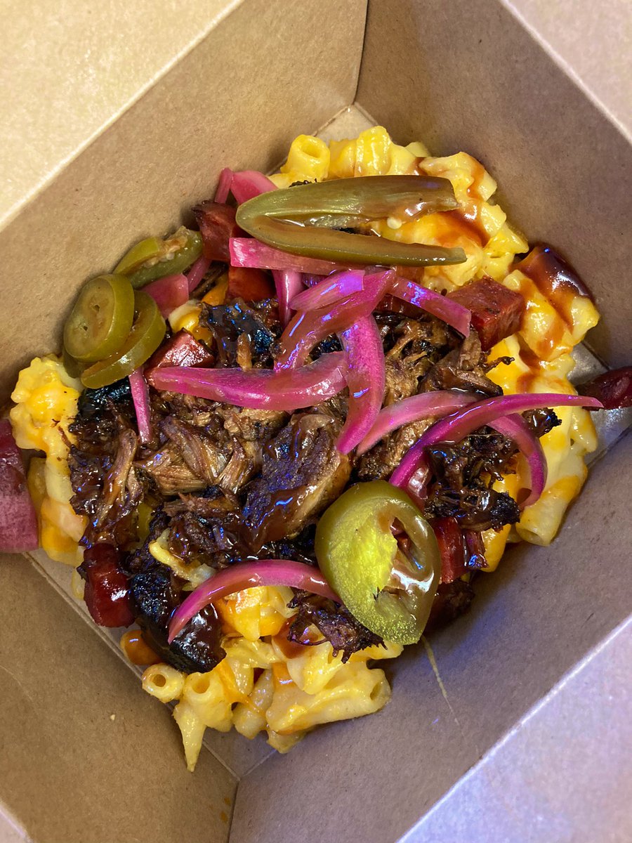 InclusionGP's tweet photo. @nelliesatpgmc - fulfilling lunchtime fantasies and sustaining the #1bigteam @UHP_NHS #macncheese ☺️ https://t.co/2hULDwcqS9
