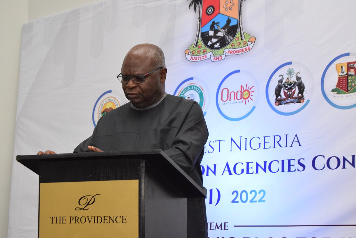 DAWNCommission's tweet photo. SOUTHWEST INVESTMENT PROMOTION AGENCY WORKSHOP 2022
The Chairman, Odu'a Investment Company, Dr. Segun AINA, delivering the KEYNOTE ADDRESS
#dawncommission
#southwestnigeria
#swipa1
#ipa1 https://t.co/KjWwDIVfvm