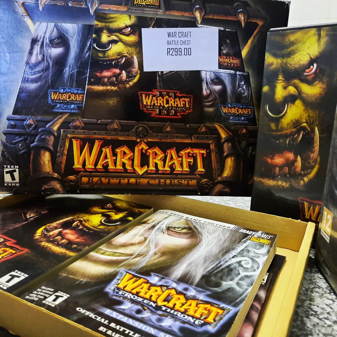 RetroBeastGamer's tweet photo. Warcraft III Battle chest
#warcraft #warcraft3 #warcraftreignofchaos #reignofchaos #warcraftfrozenthrone #frozenthrone #battlechest #bigboxpc #bigboxgamecollector #vintagewarcraft #ActivisionBlizzard #blizzardentertainment #blizzard #vintageblizzard #gamemanual #retrocollectiveza https://t.co/vIiF1ISTSK