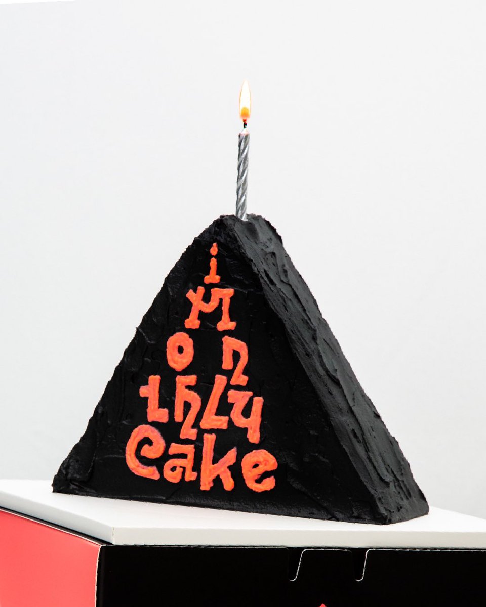 먼슬리케이크를 위한 브랜드 아이덴티티, 패키지 디자인 @monthlycake_ 
📸: @seoul_journal 임효진

#먼슬리케이크 #monthlycake