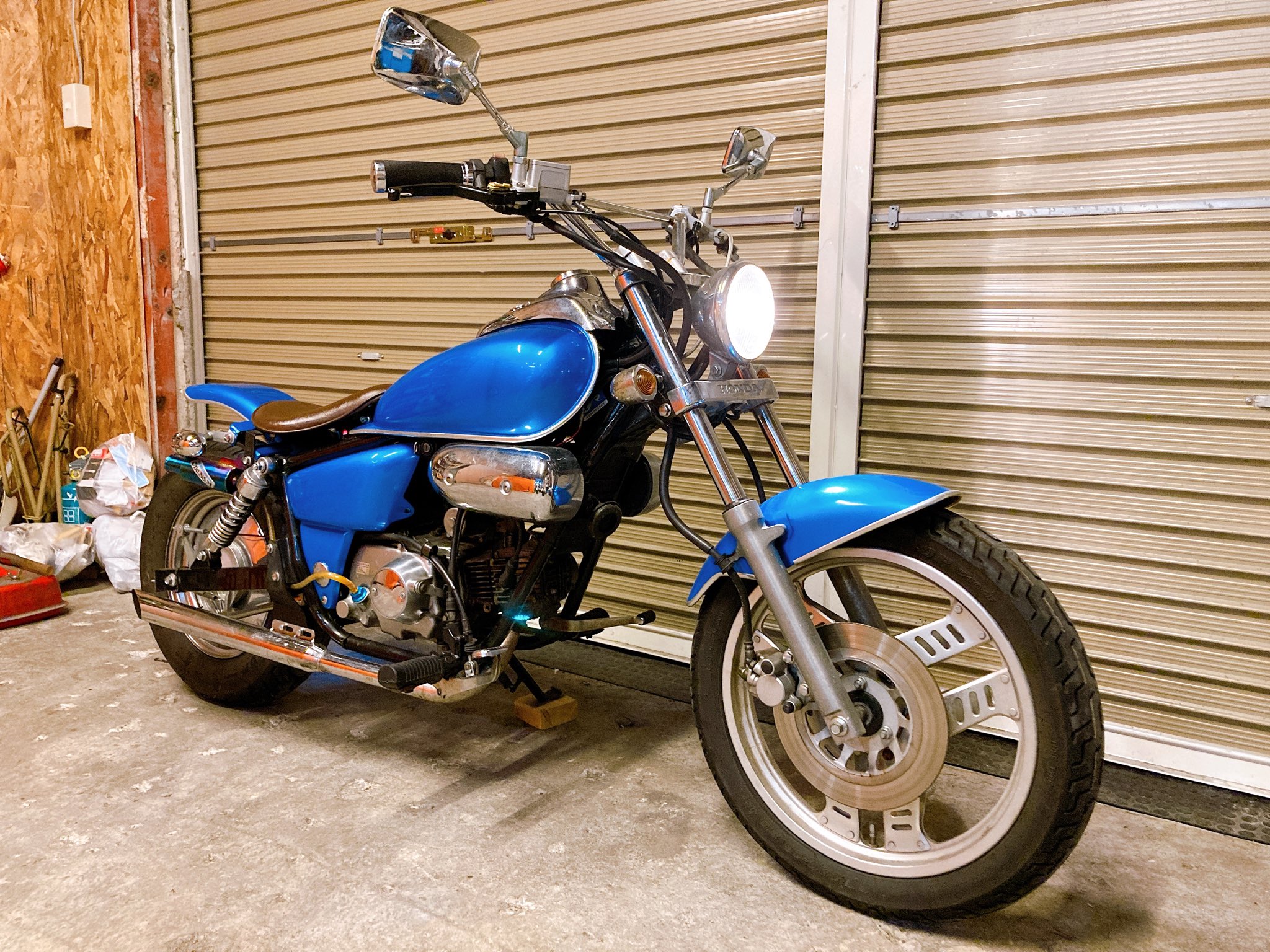 tw200 フラットフェンダー シーシーバー