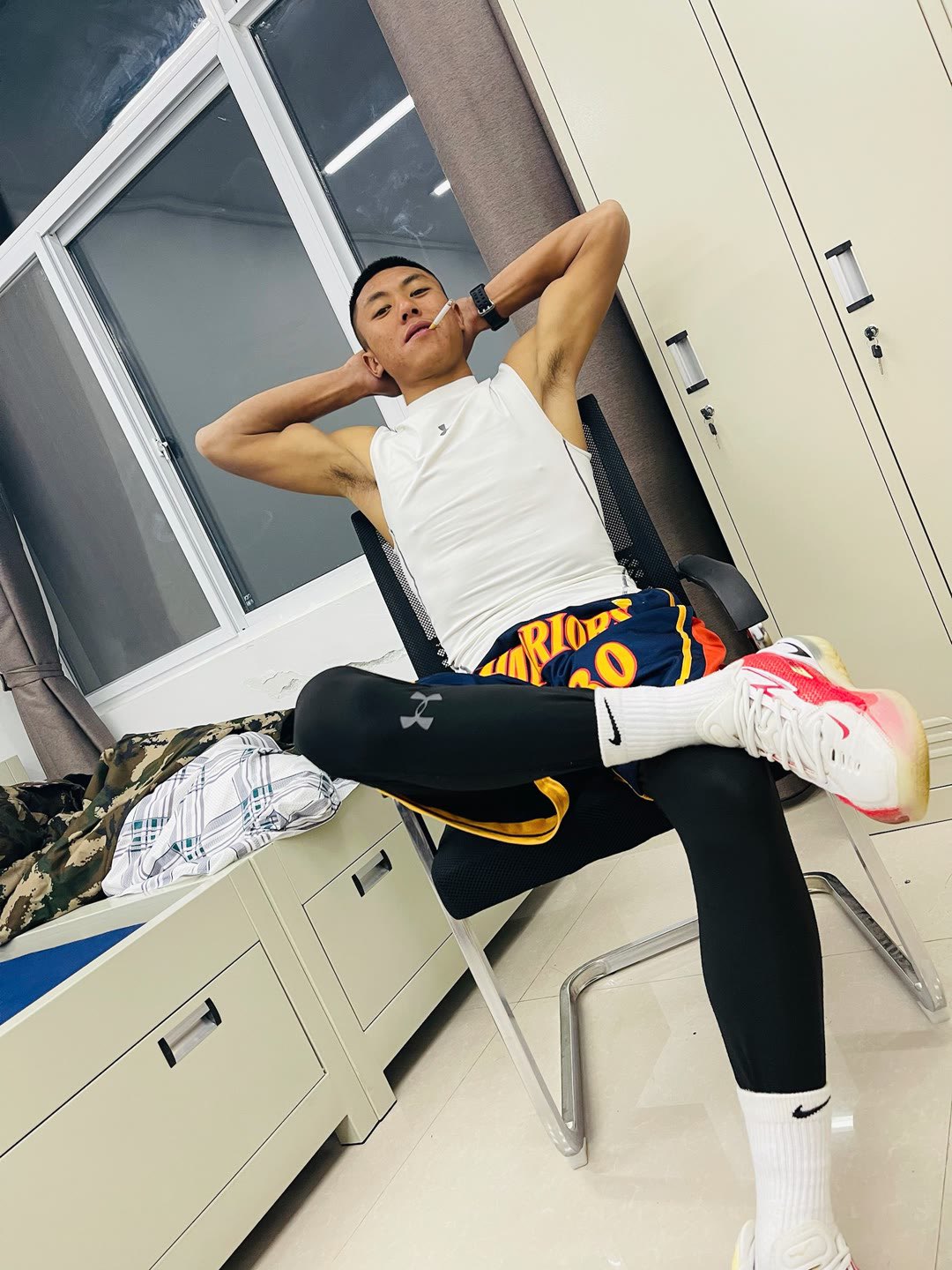 体育生帅哥bot on X: 黑皮体育生们，想跟他们干嘛？#直男#直男体育生#体育生帅哥#篮球体育生#篮球袜#黑皮