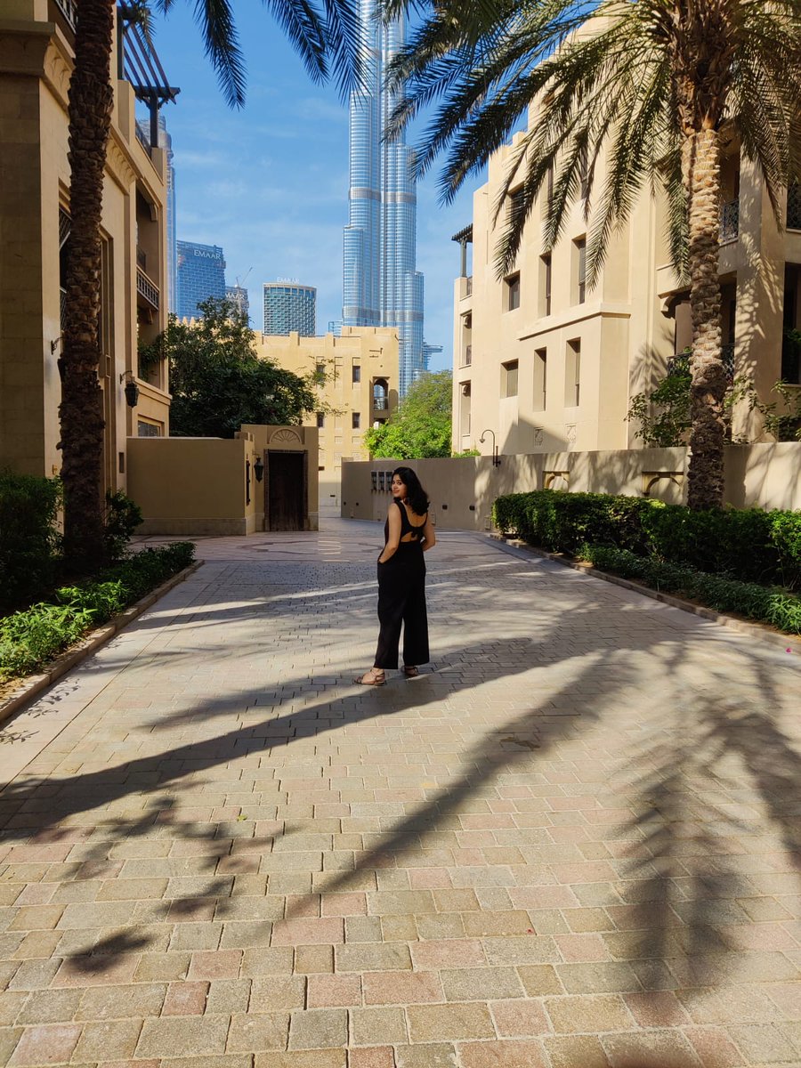 dayalpooja's tweet photo. Life Update: this is home now #Dubai https://t.co/4O8I0GMt1Y