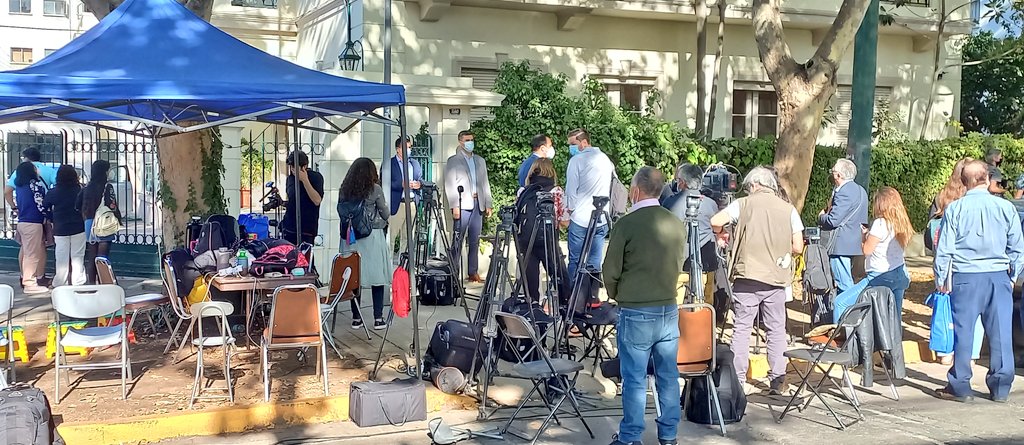 pridemocrata's tweet image. 👀 El secretario general @diegoberrios representa a nuestro partido en la reunión de las cuatro colectividades de #ChileVamos con el Presidente electo @gabrielboric en la denominada #monedachica . Hay muchas propuestas que tratar 📑