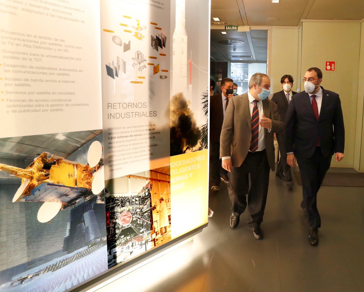 GobAsturias's tweet photo. 📡 El @GobAsturias ha alcanzado un acuerdo con @Hispasat para implantar en la comunidad dos proyectos piloto de conectividad rural ligados a los sectores turístico y agroalimentario. https://t.co/L84Wi1JplJ