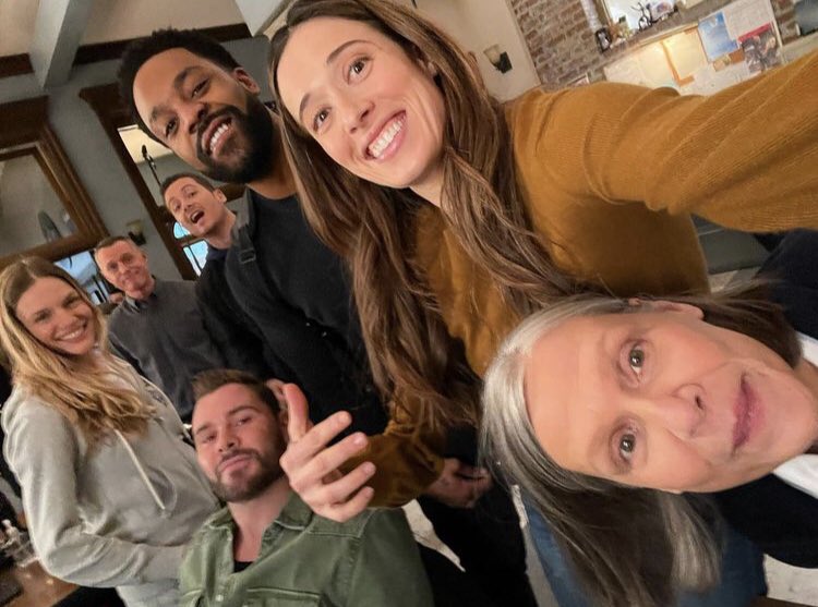 THEM💕💖

"HUGE VOIGHT CHICAGO PD EPISODE TONIGHT! Also, good thing I'm an actor and not a photographer. I tried, friends. I tried. Xoxoxo"

📱| Marina Squerciati via Instagram