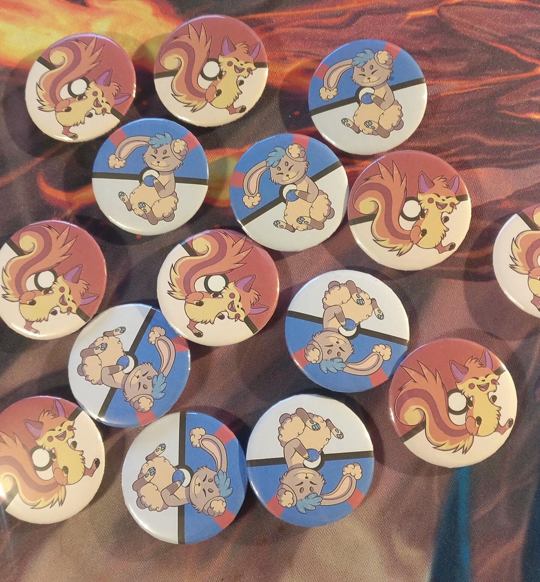 Okamiineko's tweet photo. I’m so happy !! ✨
The goodies are in the physical world 🌎! 
Shoutout to :
- @Lunhaku : the pins 
- @Creependya_ink : the stickers
- me : keychains ! 
-@_FurParadise for the event and the possibility to take part of it !

I more than happy to receive them ! https://t.co/9MVxrjvdh3