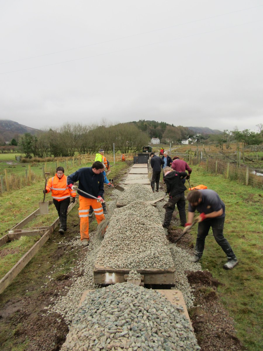 rersteam's tweet photo. A big thank you to our fantastic team of staff and volunteers for their continued work behind the scenes maintaining the track! #TrackGang ❤️ https://t.co/sY7ooM3sHV