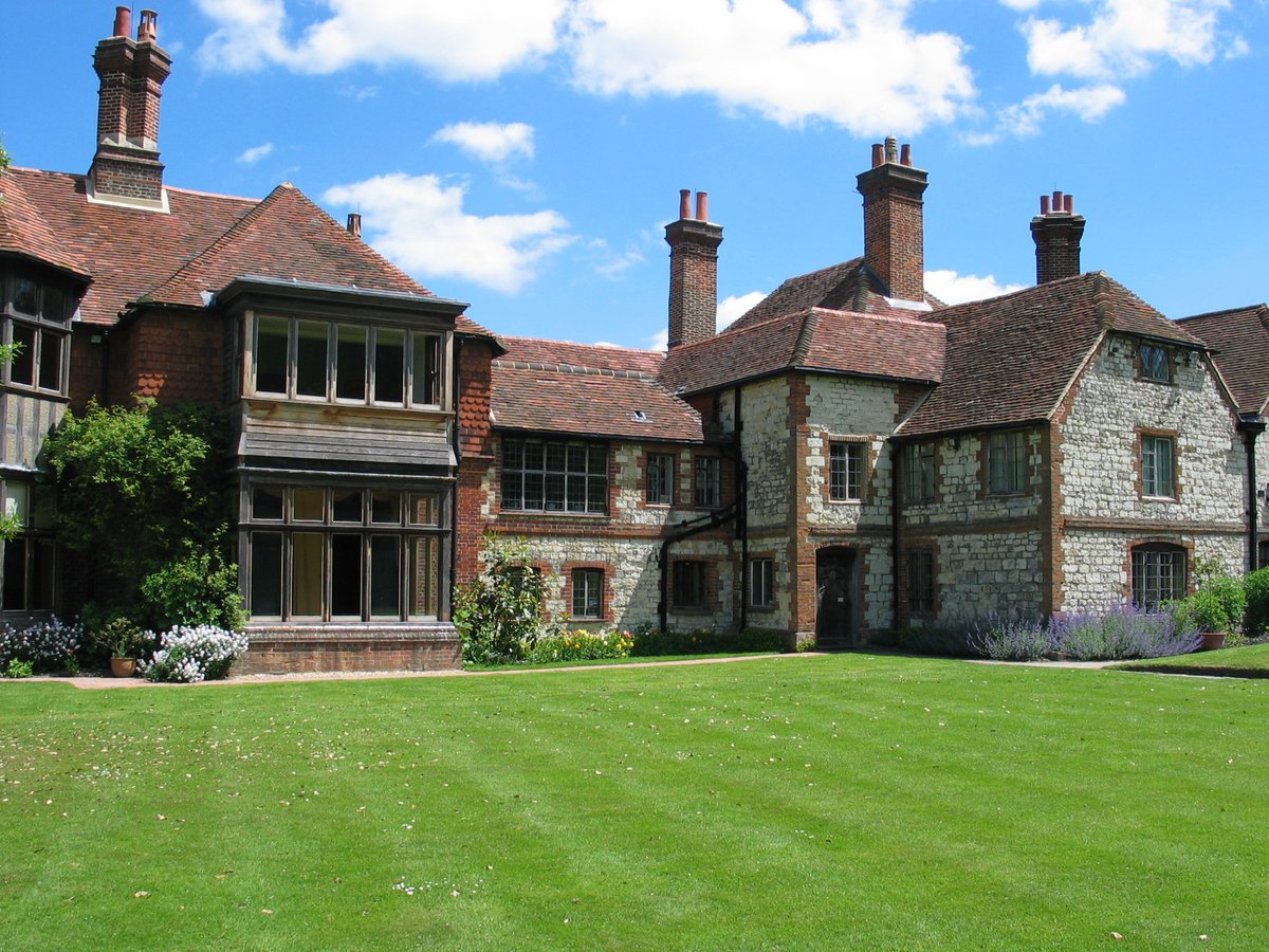 Discover three of the great explorers of the natural world at <a href="/GilbertWhites/">Gilbert White's House & Gardens</a> in Selborne, Hampshire. Discover the home &amp; landscape that inspired Gilbert White’s life-long investigation of the natural world. 
gilbertwhiteshouse.org.uk  

#Hampshire #heritage #history <a href="/EastHantsDC/">East Hants DC</a>
