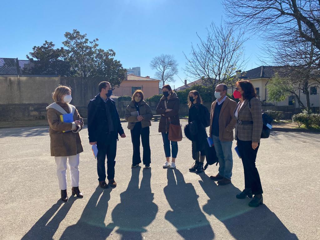 incode2030's tweet image. Fomos assistir a uma aula de Pensamento Computacional ministrada pela @MathGurl73 Inês Guimarães da @EnsicoPt , na Escola Francisco Torrinha no Porto. 
E à tarde visitámos a @natixis para conhecer a visão/estratégia da empresa para a diversidade e inclusão.