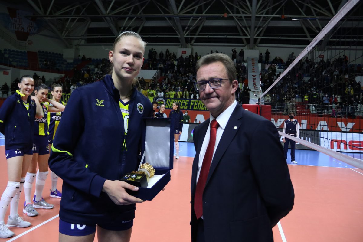 voleybolplus's tweet photo. 4/4 MVP 🏅 #ArinaFedorovtseva #CLVolleyW https://t.co/KwQ6xQ2g3W