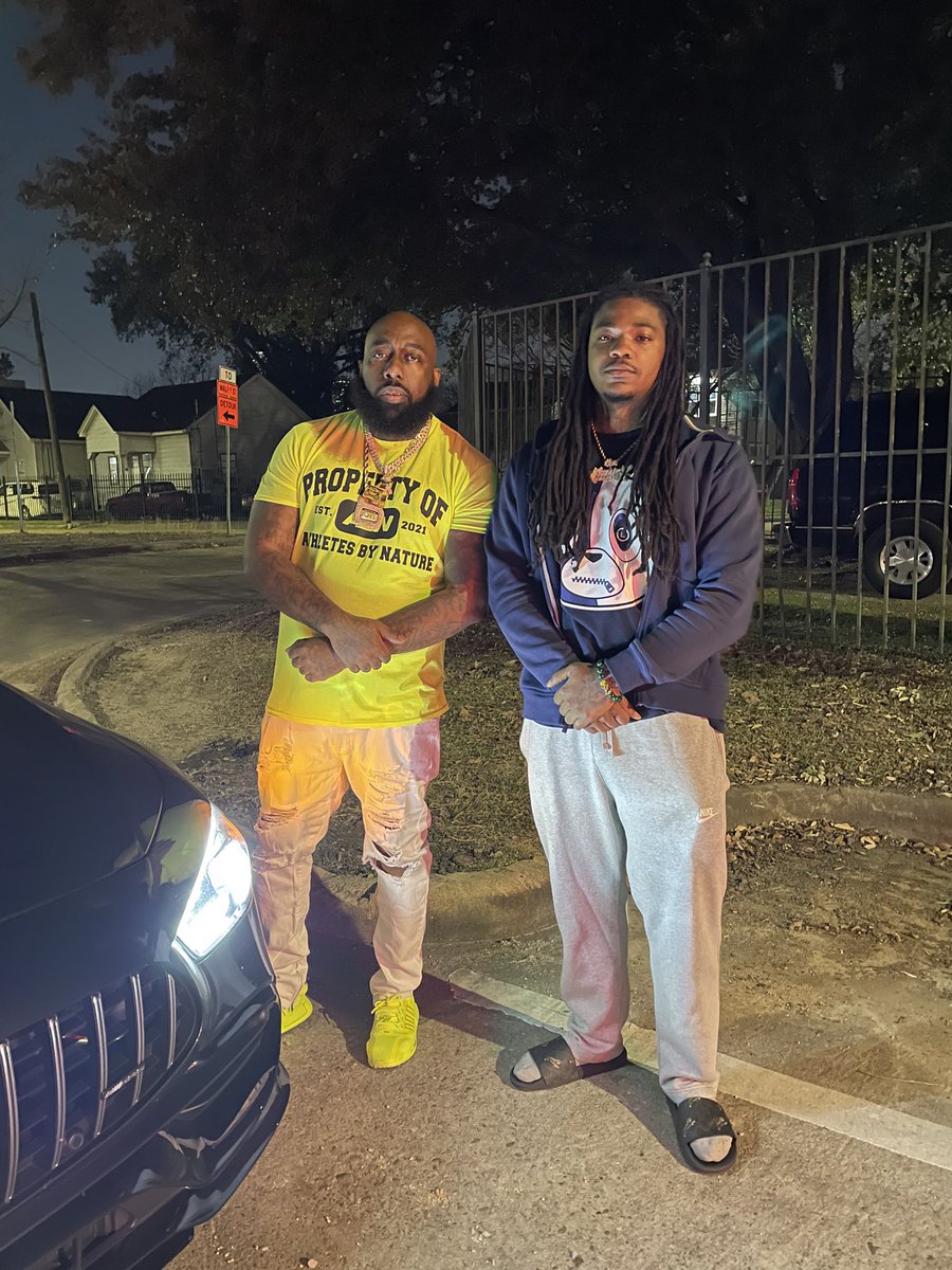 KiiingX__'s tweet image. imagine dis collaboration 💫 #3iii